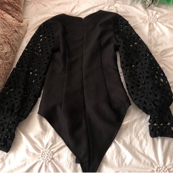 *SOLD* Brand new black deep V lace bodysuit - Picture 4 of 6